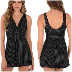 Miraclesuit NWOT Marais Swim Dress Pin Point Black Size 18 Wireless Slimming